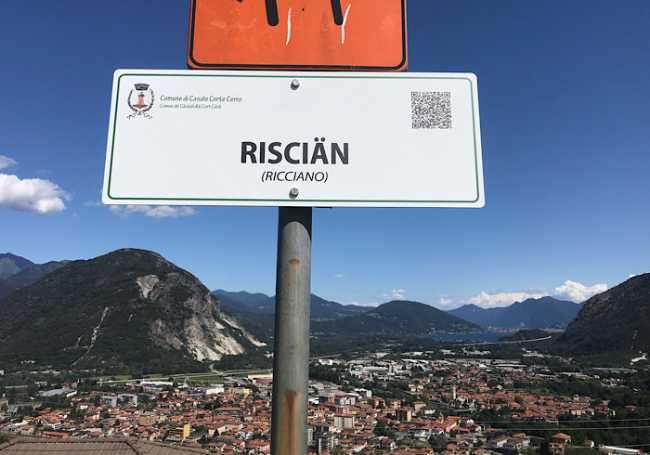 Casale cartelli dialetto