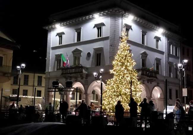 Omegna natale2022
