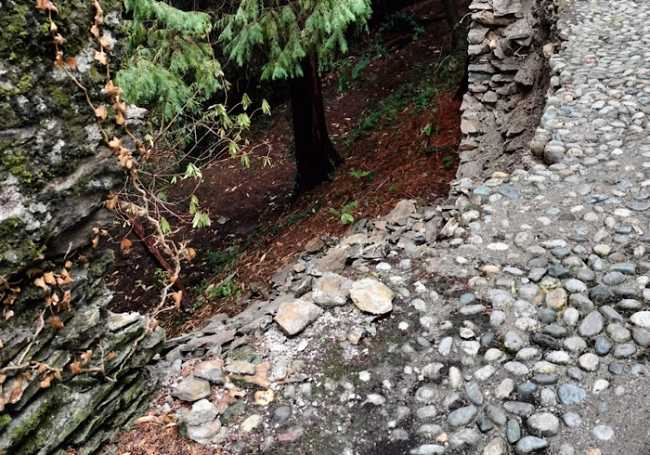 Orta crolla muro viaSQuirico