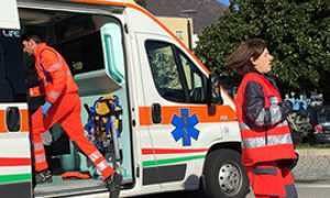 b ambulanza sanitari emergenza