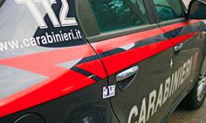 b carabinieri scritte auto fianco