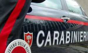 carabinieri auto porta scritta