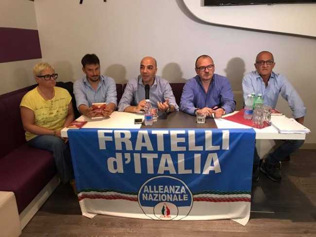 fratelli italia songa