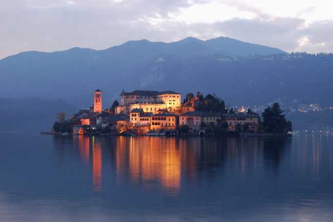 lago d orta