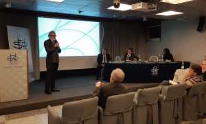 lake orta green brand foto