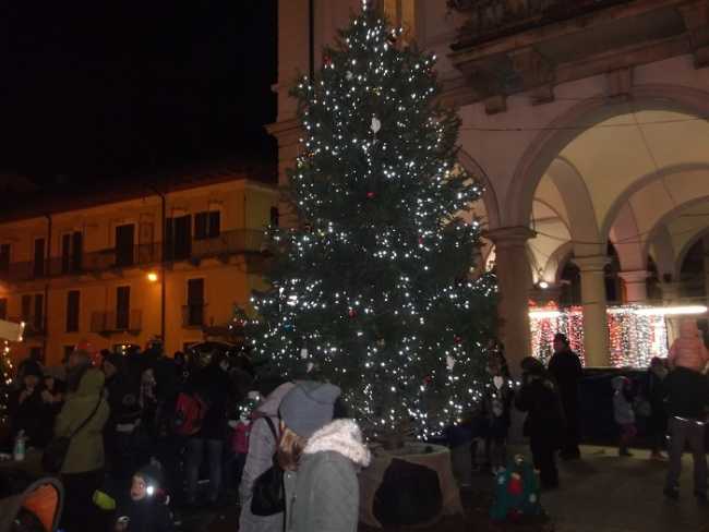luminarie omegna copertina