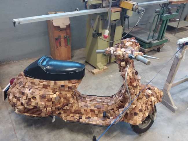 mostra legno copertina