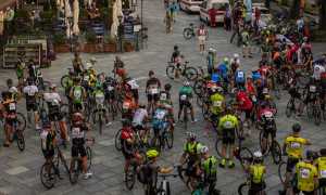 pedalata tra le stelle copertina