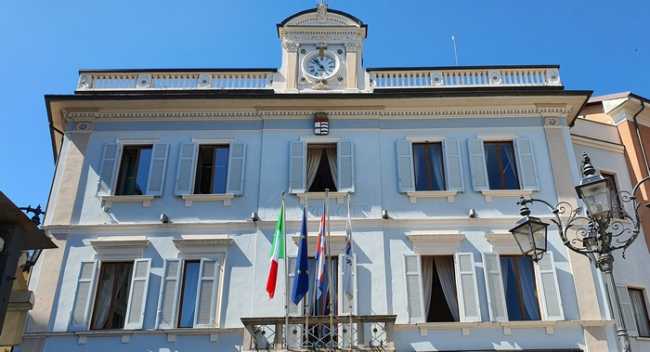 Dopo la diffida Stresa approva il rendiconto in extremis: mesta fine di mandato
