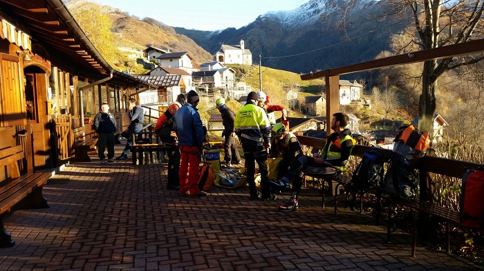 Esercitazione dei corpi di soccorso nei territori della Valle Strona. Foto