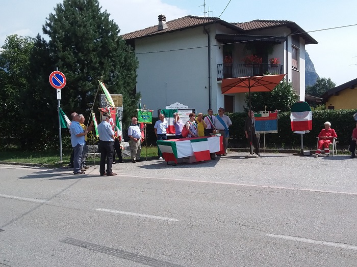 Cerimonia commemorativa eccidio Alpe Grandi: celebrato il ricordo  con testi di Massara e Pedretti