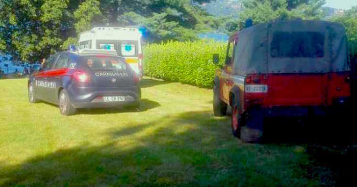 Si sono svolti i funerali dei cuginetti annegati nel Lago d'Orta