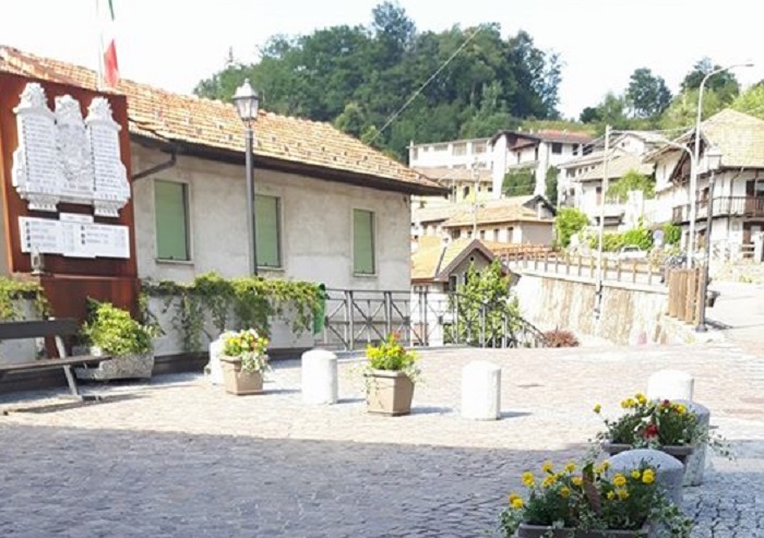 Sabato ecologico con la pulizia del sentiero, a Quarna Sotto