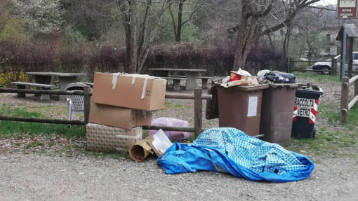 pettenasco rifiuti 1